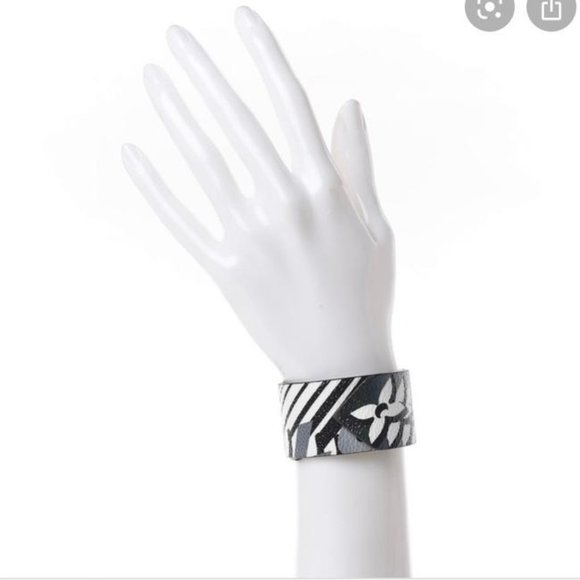 Race Collection Speedy Slap Bracelet - Picture 7 of 7